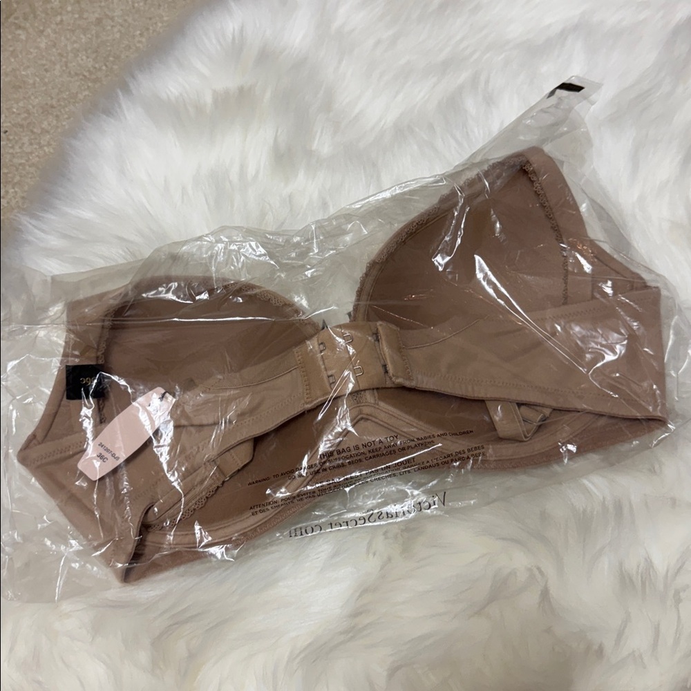 BRAND NEW Body by Victoria No Wire Bra - Picture 3 of 3
